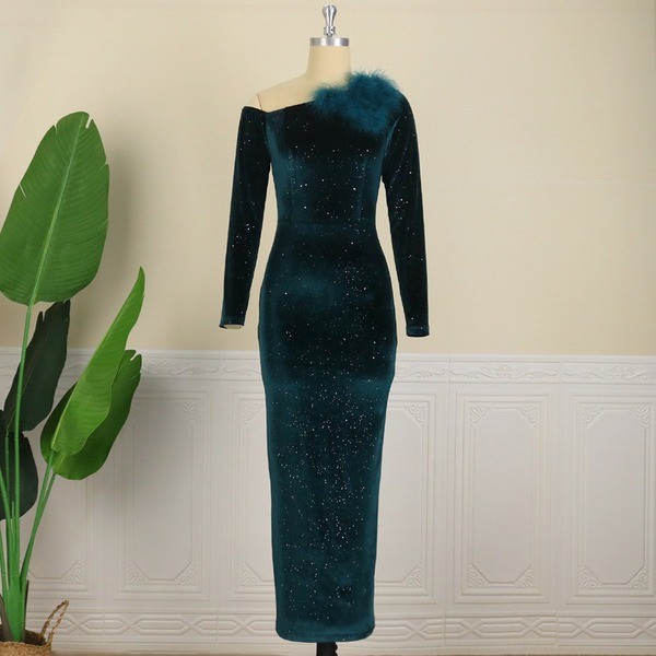 ONTINVA Plus Size Green Velvet Bodycon Christmas Dress