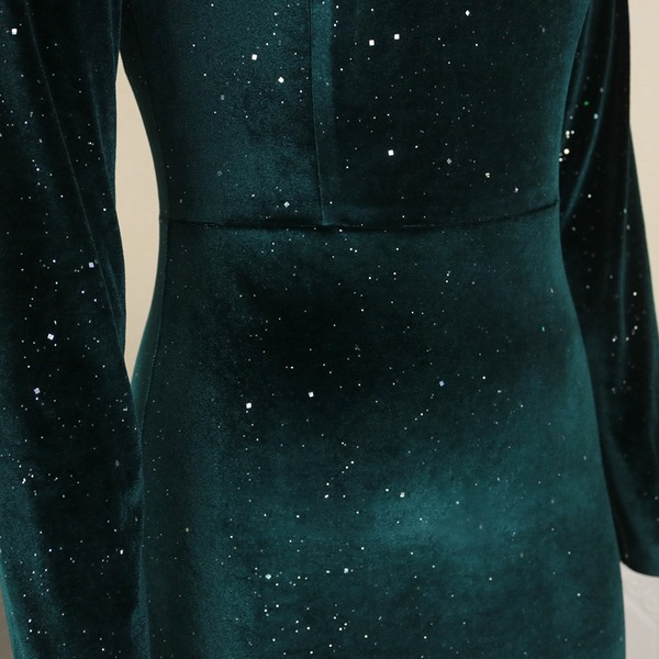 ONTINVA Plus Size Green Velvet Bodycon Christmas Dress