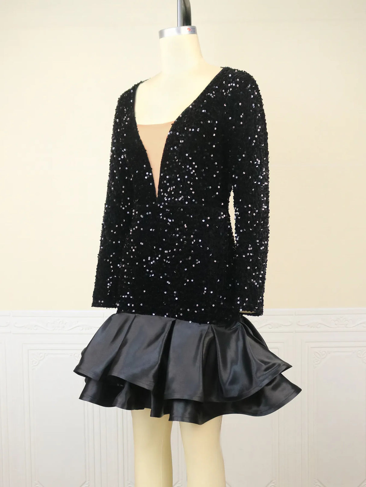 ONTINVA Sequins V Neck Long Sleeve Velvet Patchwork Dresses