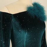 ONTINVA Plus Size Green Velvet Bodycon Christmas Dress